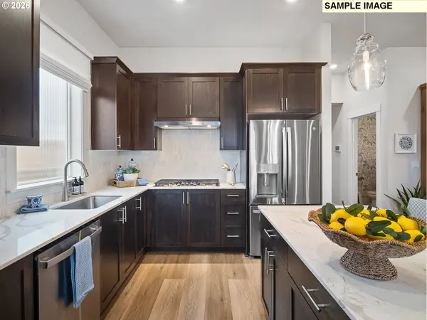 16878 SW Cairn LN, King City, OR 97140