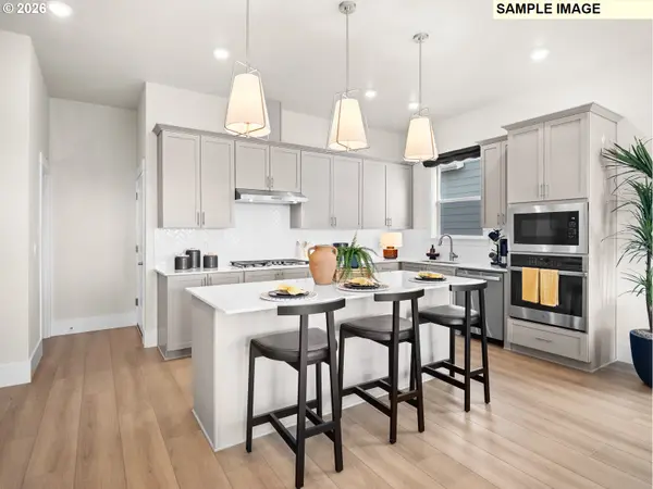 16850 SW Cairn LN, King City, OR 97140