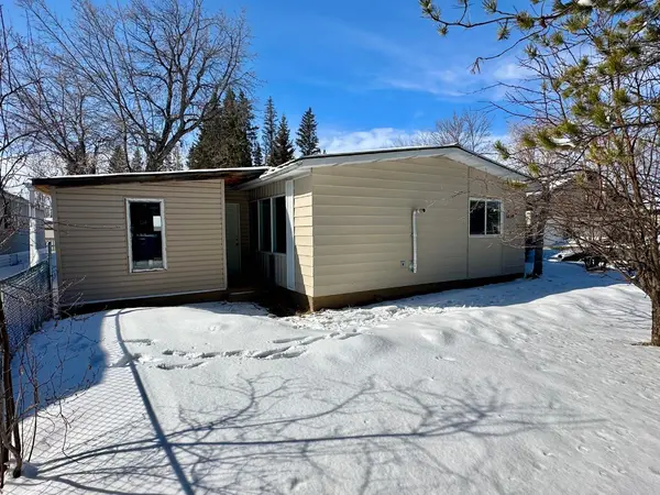 5234 48 ST, Mayerthorpe, AB T0E 1N0