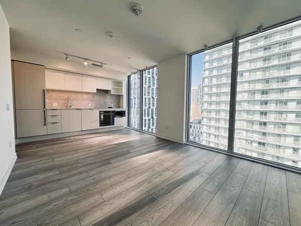 82 Dalhousie ST #2115, Toronto C08, ON M5B 0C5