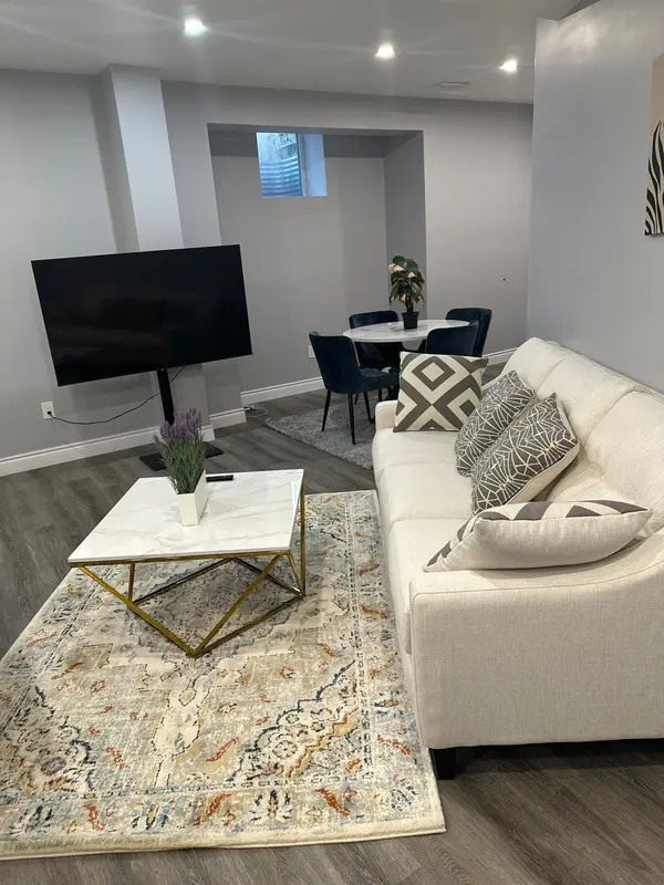 3212 PRESERVE DR, Oakville, ON L6M 0W6