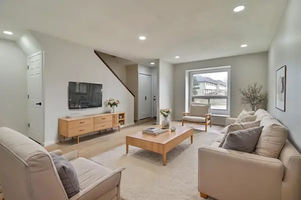 1200 Cheapside ST #36, London East, ON N5Y 5J7