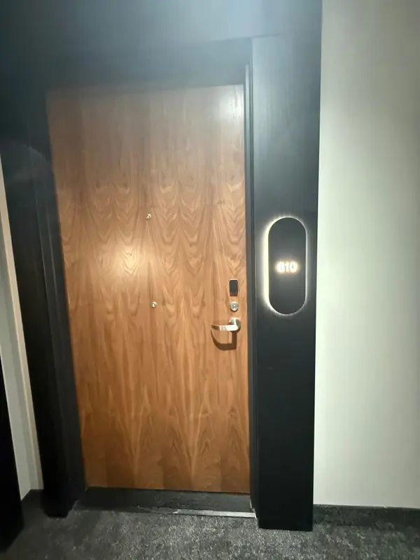 25 Wellington ST #810, Kitchener, ON N2G 0G5