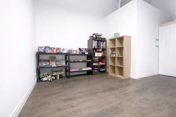 505 King ST W #8, Hamilton, ON L8P 1B9