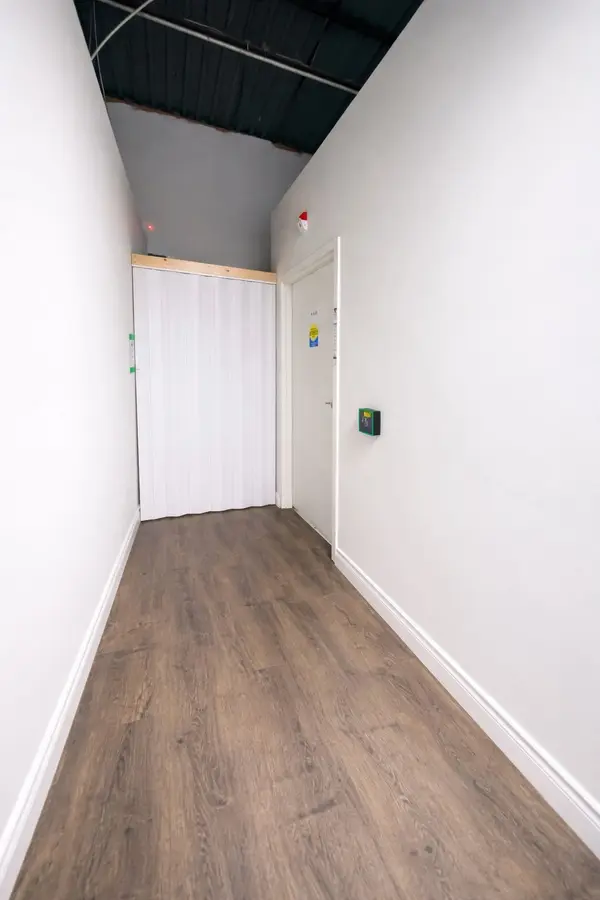 505 King ST W #8, Hamilton, ON L8P 1B9