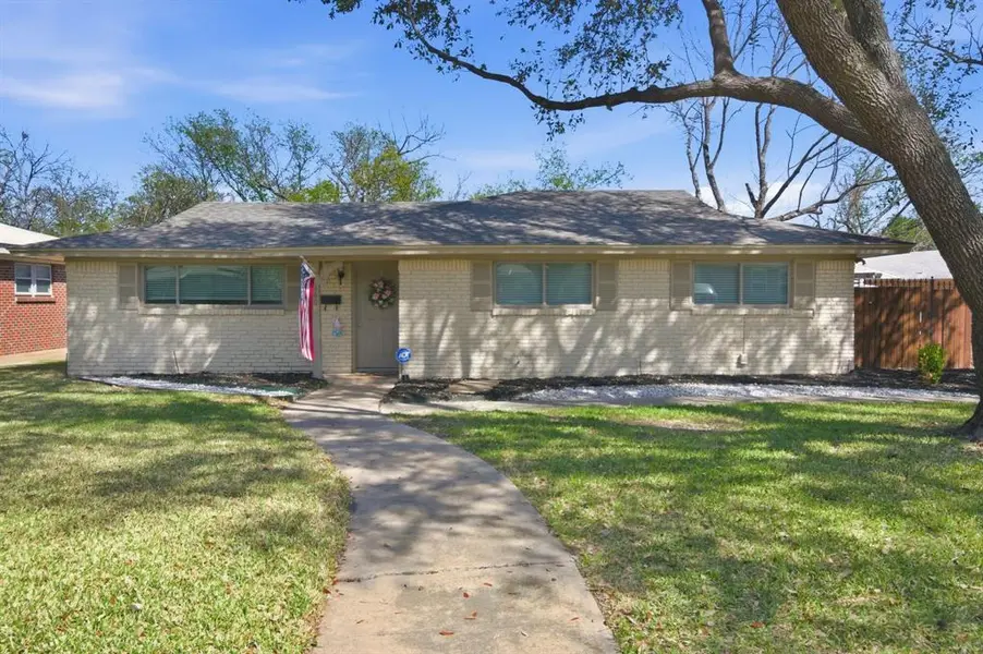 3608 Northcut Drive, North Richland Hills, TX 76117