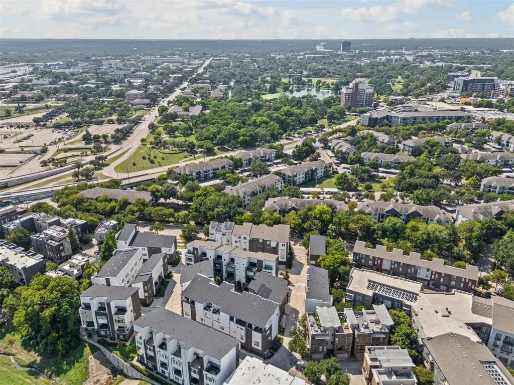 381 E Greenbriar Lane #501, Dallas, TX 75203