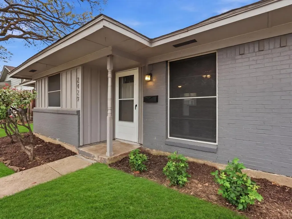 2429 Avis Street, Mesquite, TX 75149