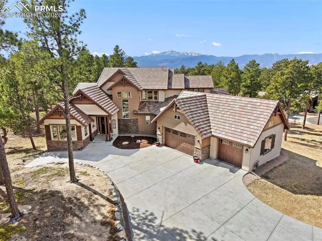 4255 Foxchase WAY, Colorado Springs, CO 80908