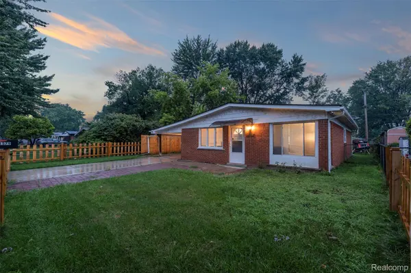 1579 Dulong AVE, Madison Heights, MI 48071