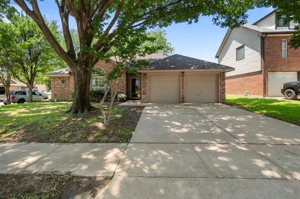 7501 Lake Arrowhead Drive, Fort Worth, TX 76137