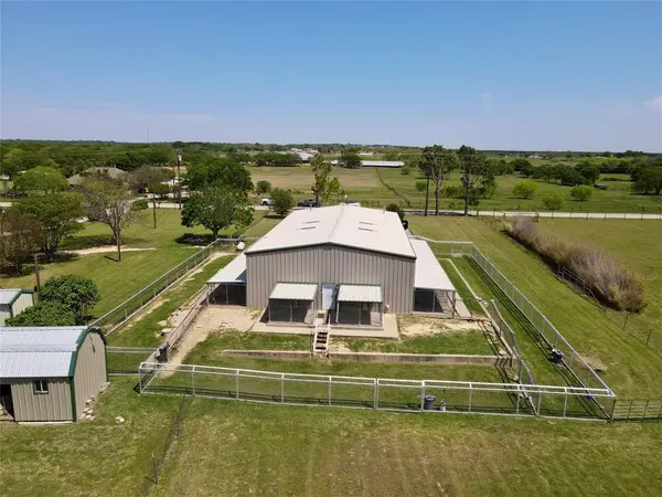 222A Fox Road, Weatherford, TX 76088