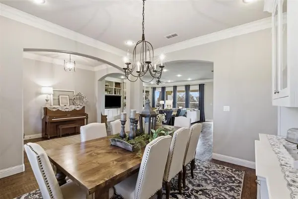 1201 Parkway Lane, Pilot Point, TX 76258