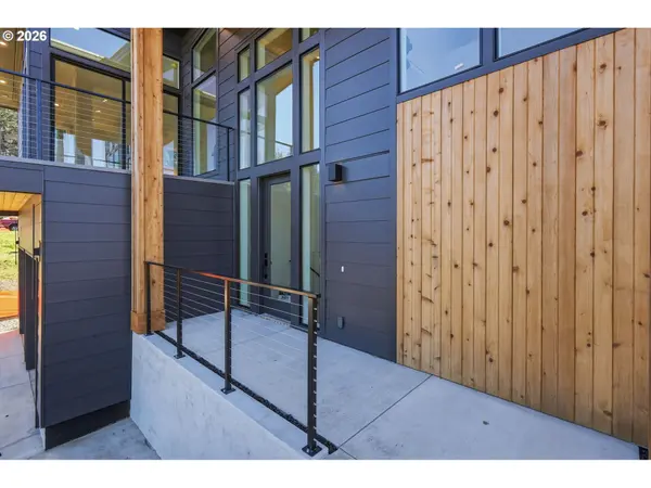 3490 SOUTHVIEW DR, Eugene, OR 97405