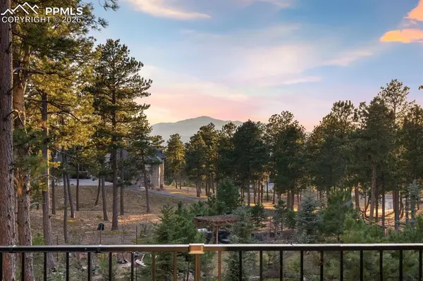 4255 Foxchase WAY, Colorado Springs, CO 80908