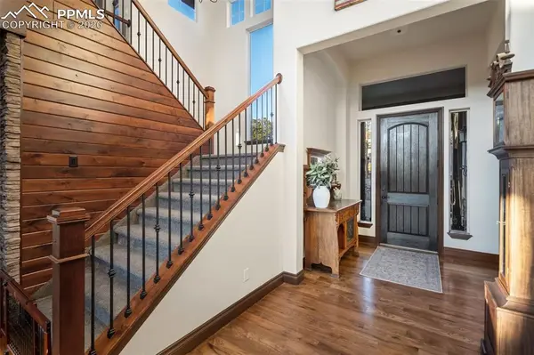 4255 Foxchase WAY, Colorado Springs, CO 80908