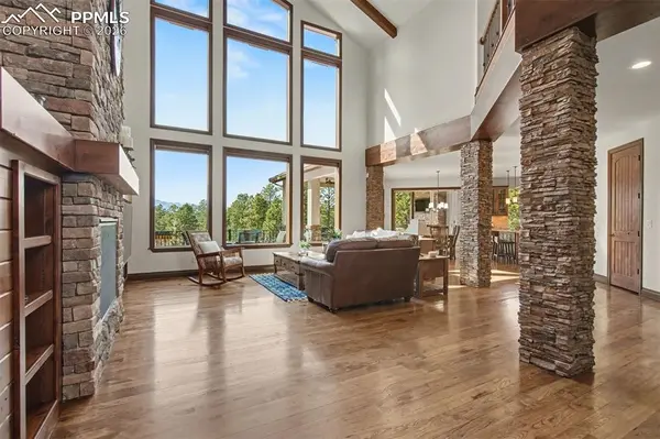 4255 Foxchase WAY, Colorado Springs, CO 80908