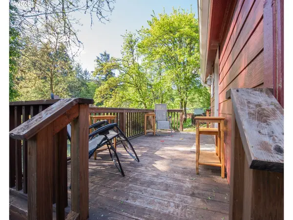 37526 ROW RIVER RD, Dorena, OR 97434