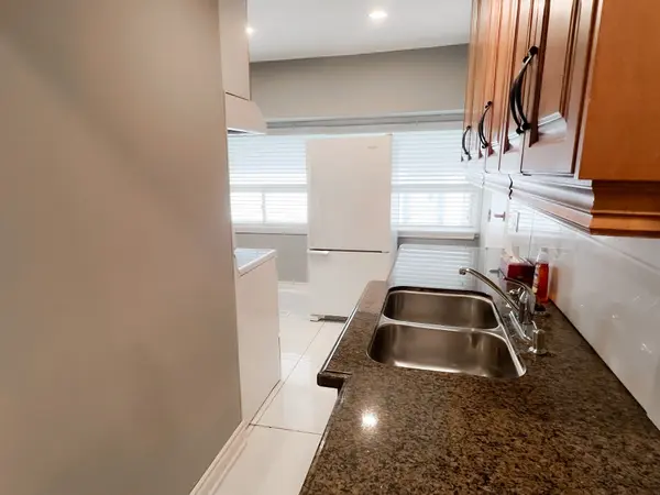 9 Albright AVE #Main, Toronto W06, ON M8W 1W9