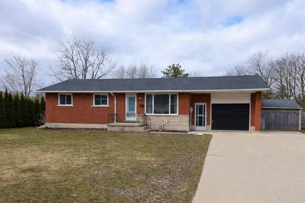 52 Water ST,  Huron East,  ON N0K 1G0