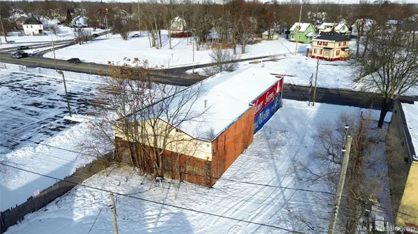 1545 M L King AVE, Flint, MI 48503