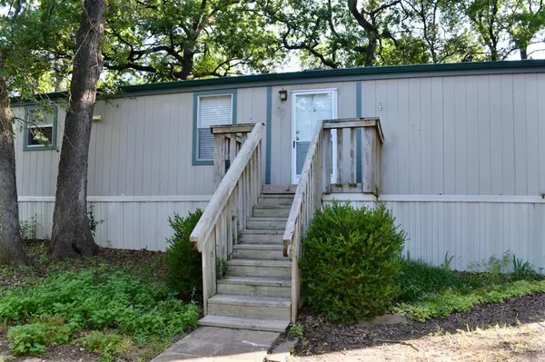 606 Chinn Chapel Road, Copper Canyon, TX 75077