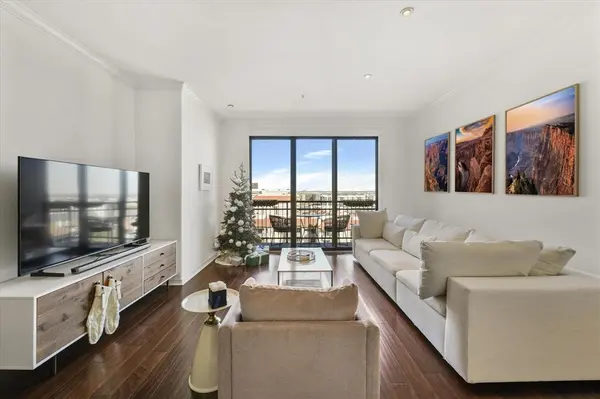 330 Las Colinas Boulevard E #906, Irving, TX 75039