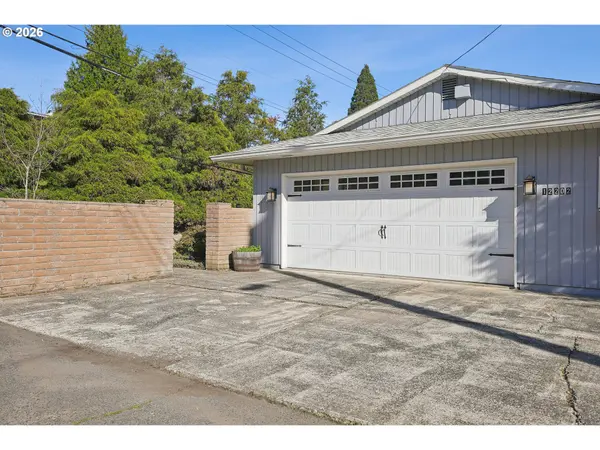 12202 SE GUILFORD DR, Milwaukie, OR 97222
