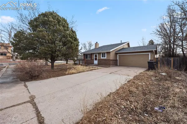 2105 Endicott CT, Colorado Springs, CO 80916