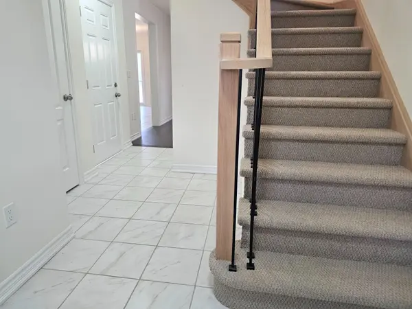 5 Heather Fullerton RD, Georgina, ON L0E 1R0