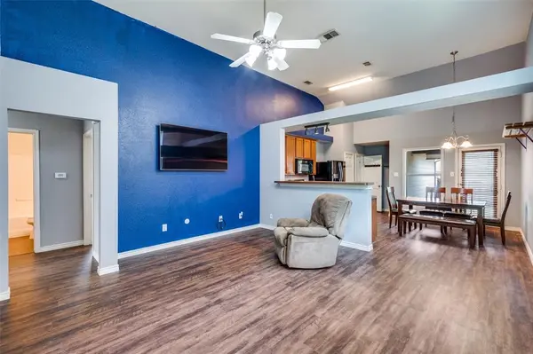 8823 Eastwood Avenue, Cross Roads, TX 76227