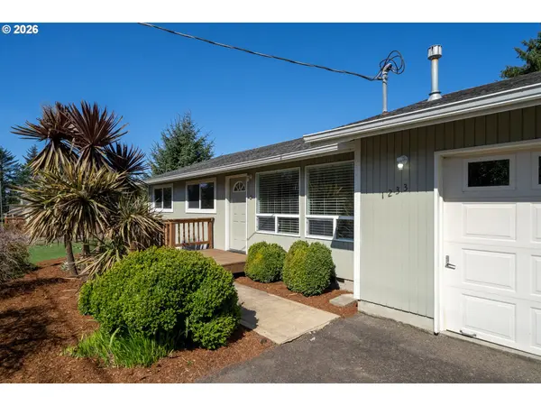 1233 Nehalem AVE, Rockaway Beach, OR 97136