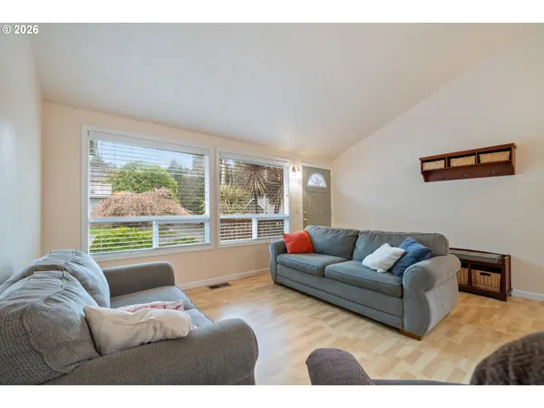 1233 Nehalem AVE, Rockaway Beach, OR 97136