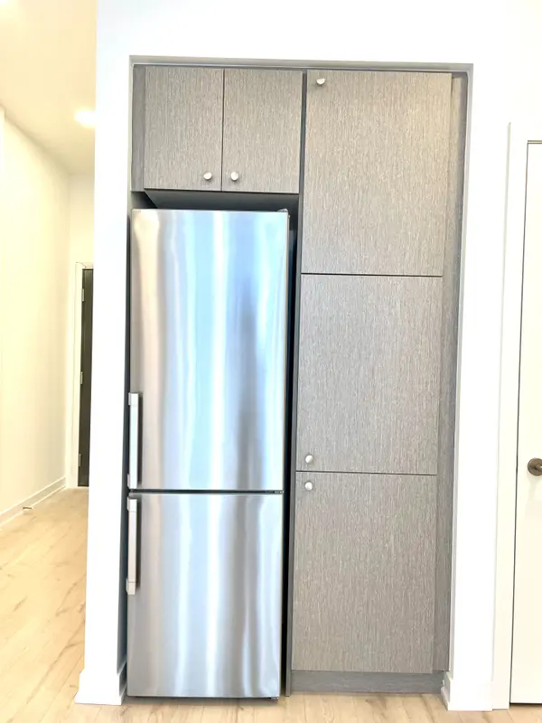 9 Tecumseth ST #Ph12, Toronto C01, ON M5V 3G4