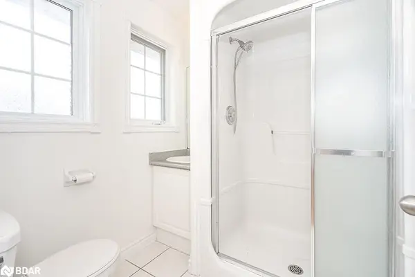 40 Kell PL, Barrie, ON L4N 9K5