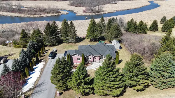 108 Grayrock CRES, Front Of Leeds & Seeleys Bay, ON K7G 2V4