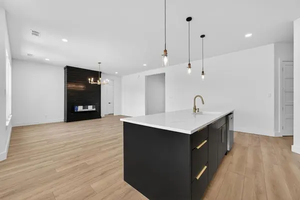 2821 Canvas Back Drive, Lone Oak, TX 75453