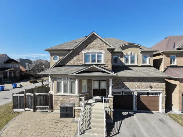 78 Halldorson AVE #Lower Level, Aurora, ON L4G 7Z4