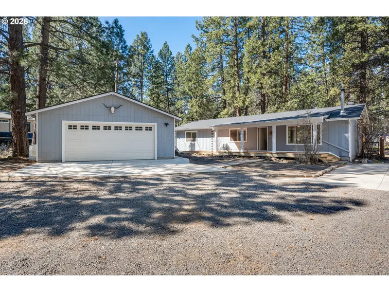 60091 HOPI RD, Bend, OR 97702