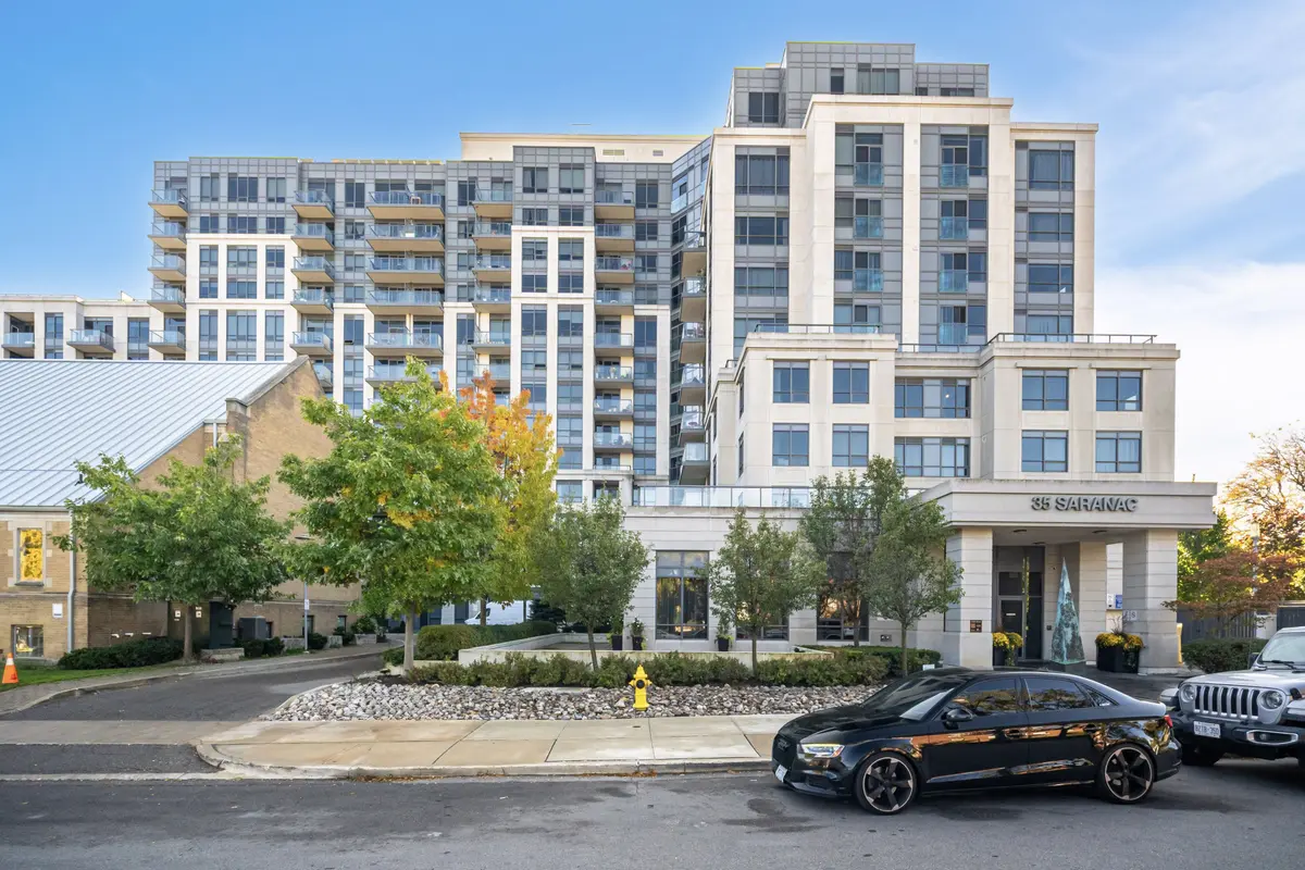 35 Saranac BLVD #Ph08, Toronto C04, ON M6A 2G4