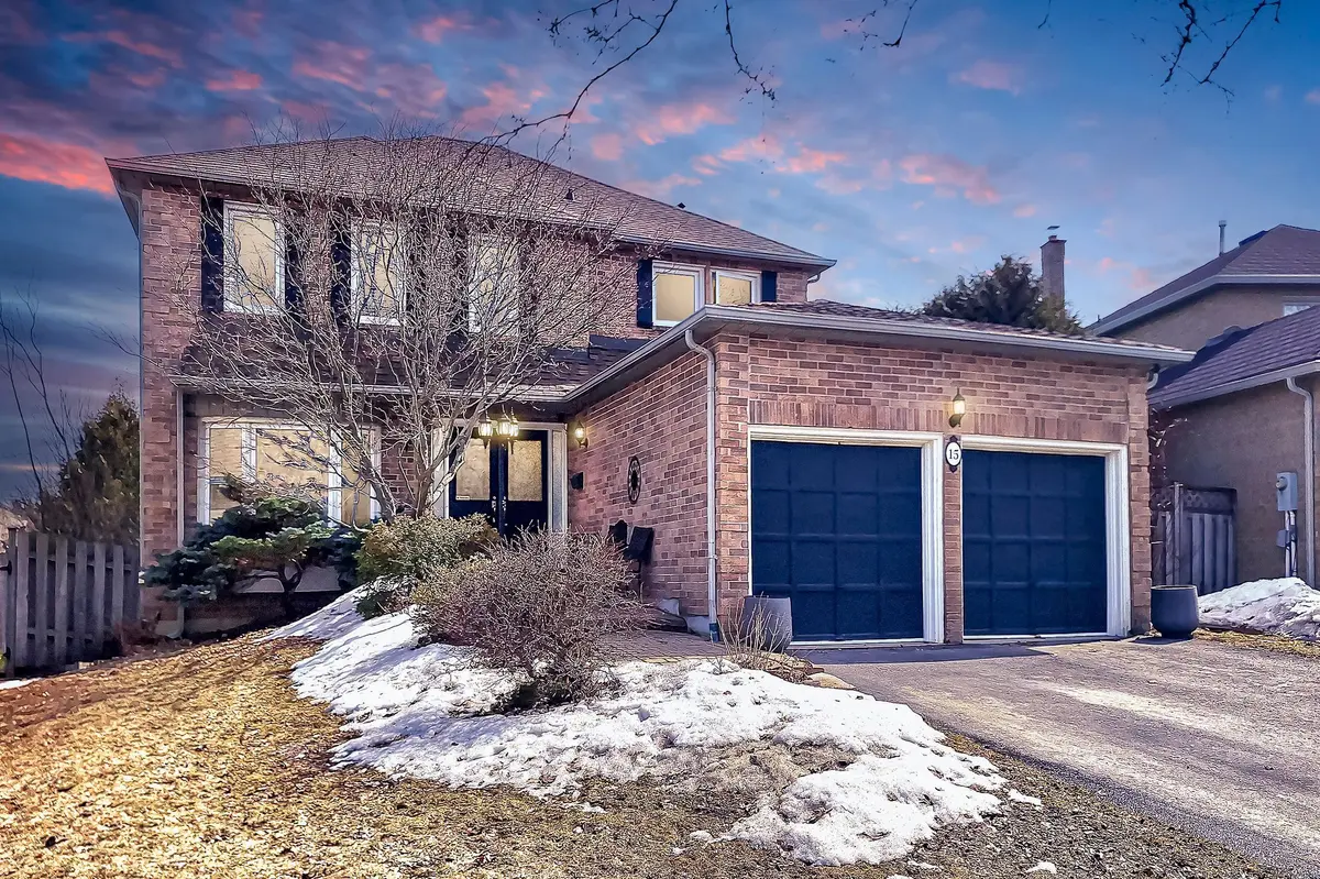 15 Beatty CRES, Aurora, ON L4G 5V2