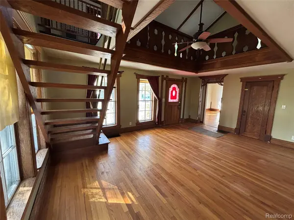 37840 Utica RD, Sterling Heights, MI 48312