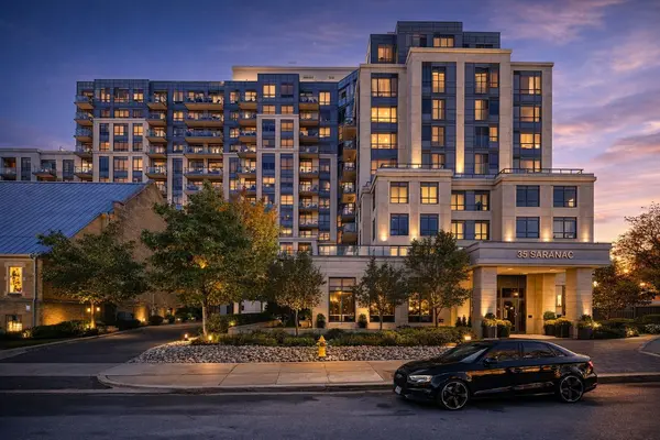 35 Saranac BLVD #Ph08, Toronto C04, ON M6A 2G4