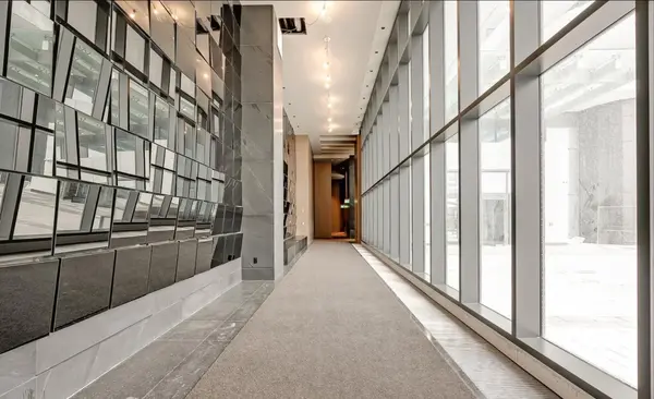 8 Interchange WAY #3703, Vaughan, ON L4K 5Z7