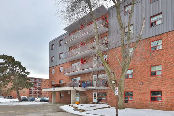 888 Glen ST #319, Oshawa, ON L1J 5Z4