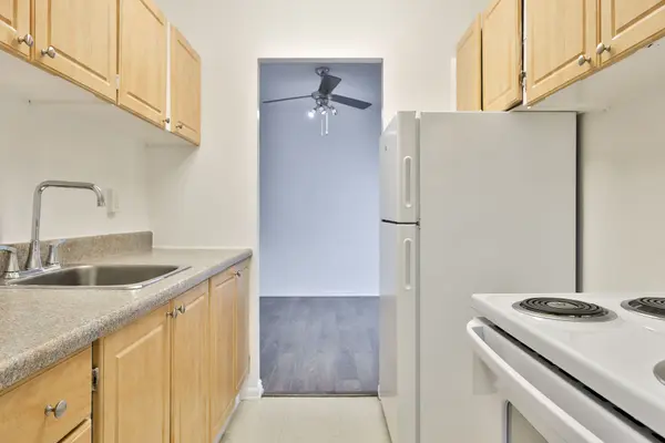 888 Glen ST #319, Oshawa, ON L1J 5Z4