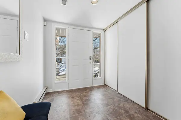 3 Mannington CT, Barrhaven, ON K2J 4A1