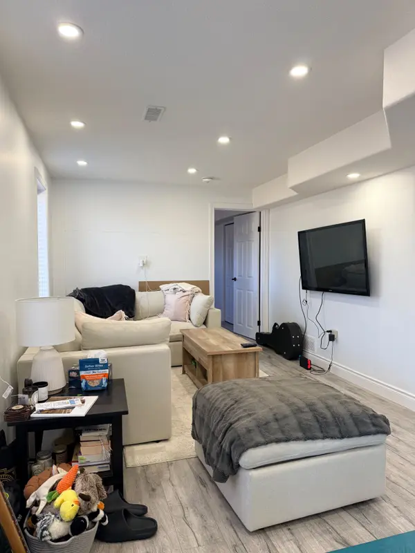 277 Macalister BLVD #Unit B, Guelph, ON N1L 1B3