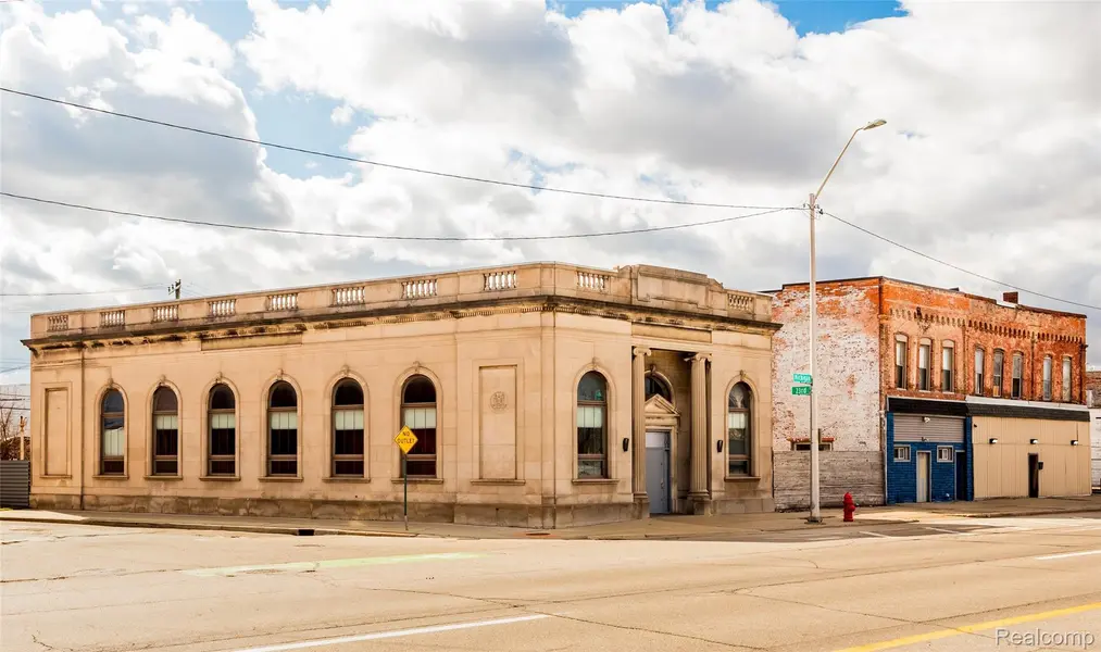 3401 & 3415 Michigan ave, Detroit, MI 48226