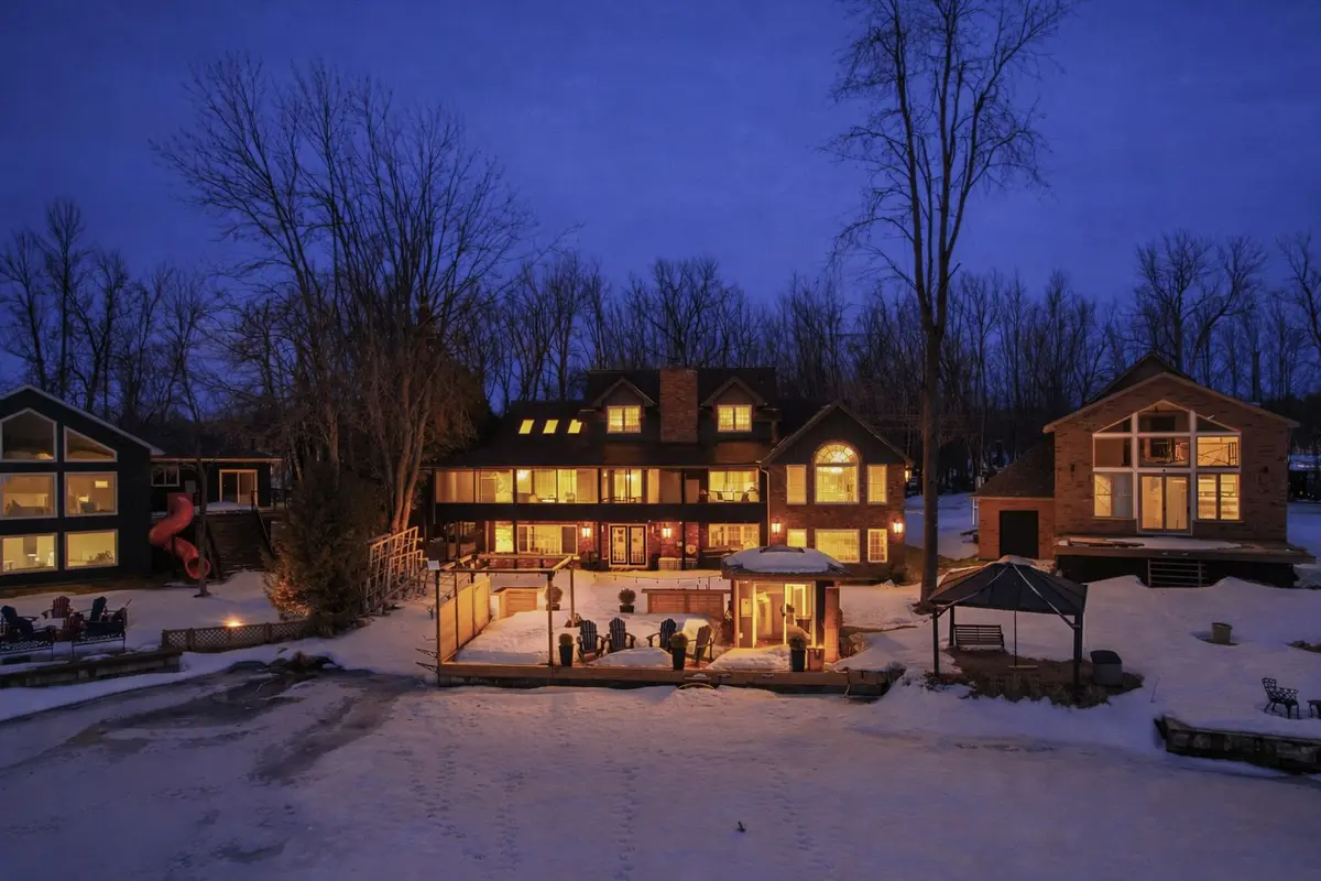 3708 PORTAGE BAY RD, Ramara, ON L0K 2B0